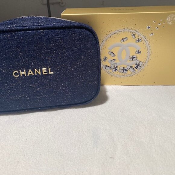 Authentic Chanel Make up case - Picture 4 of 4